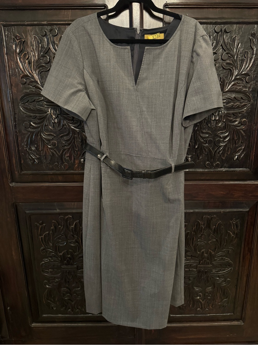 Alex Marie Grey Short-Sleeve Midi Sheath Women’s Plus Dress with Black Belt